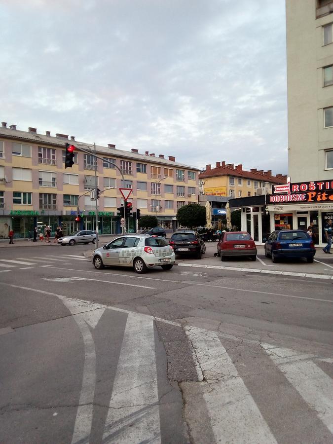 Lara Apartman Doboj Kültér fotó